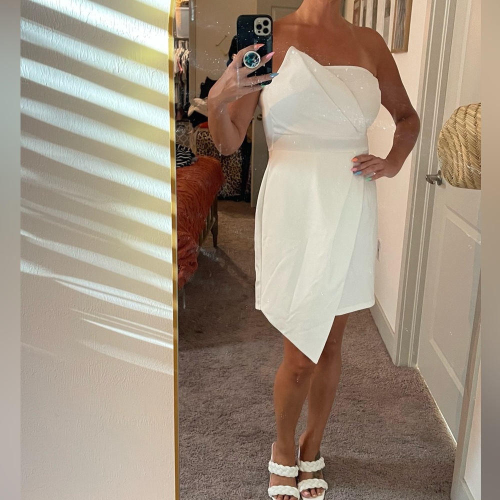 She + Sky White One Shoulder Dress